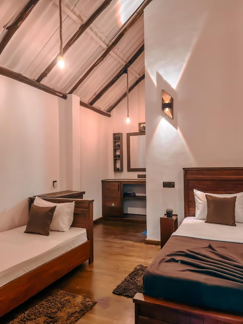 Hotel Haven Harbour à Ella Extérieur photo