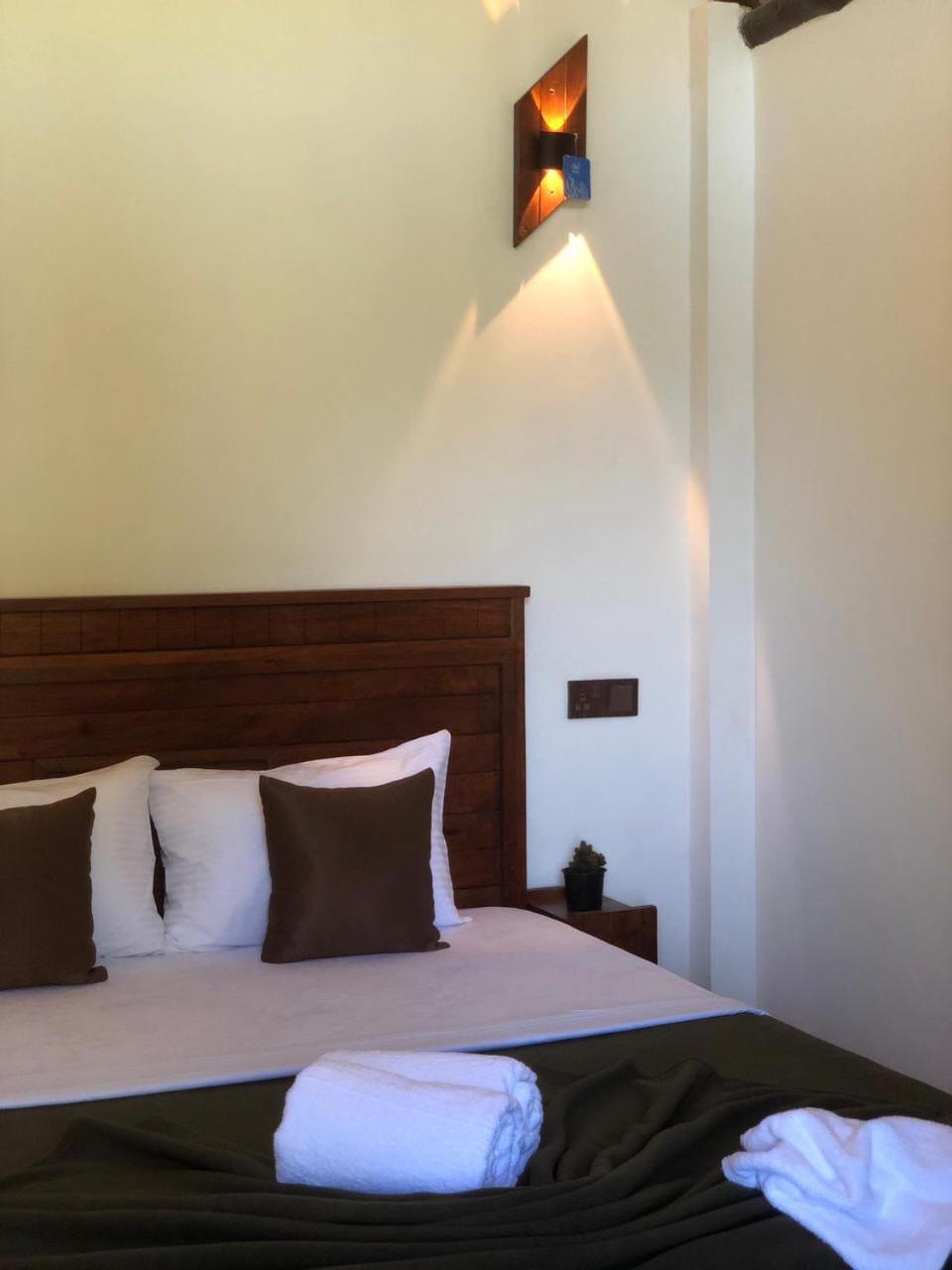 Hotel Haven Harbour à Ella Extérieur photo